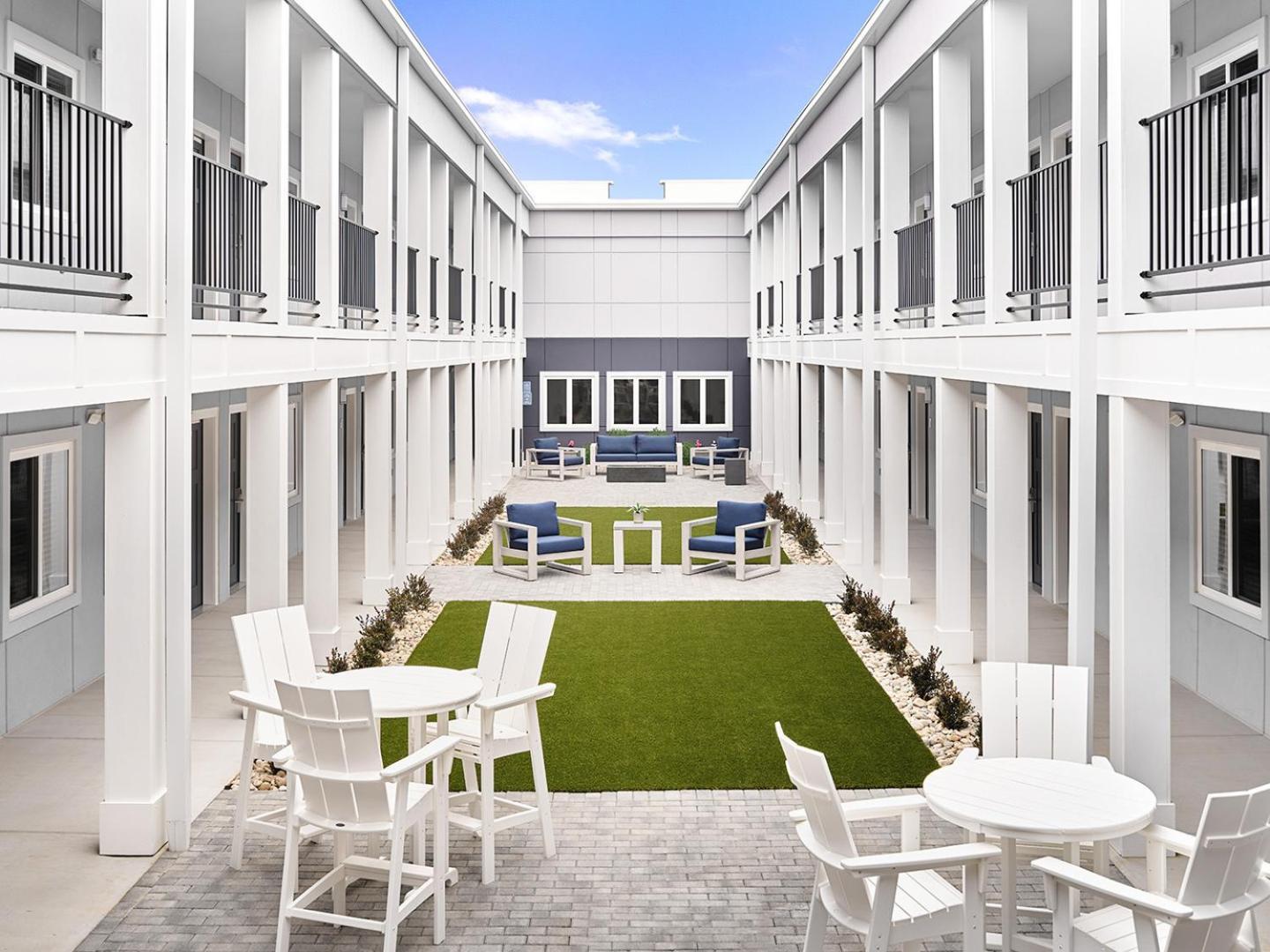 Stayapt Suites Columbus-Fort Benning 외부 사진