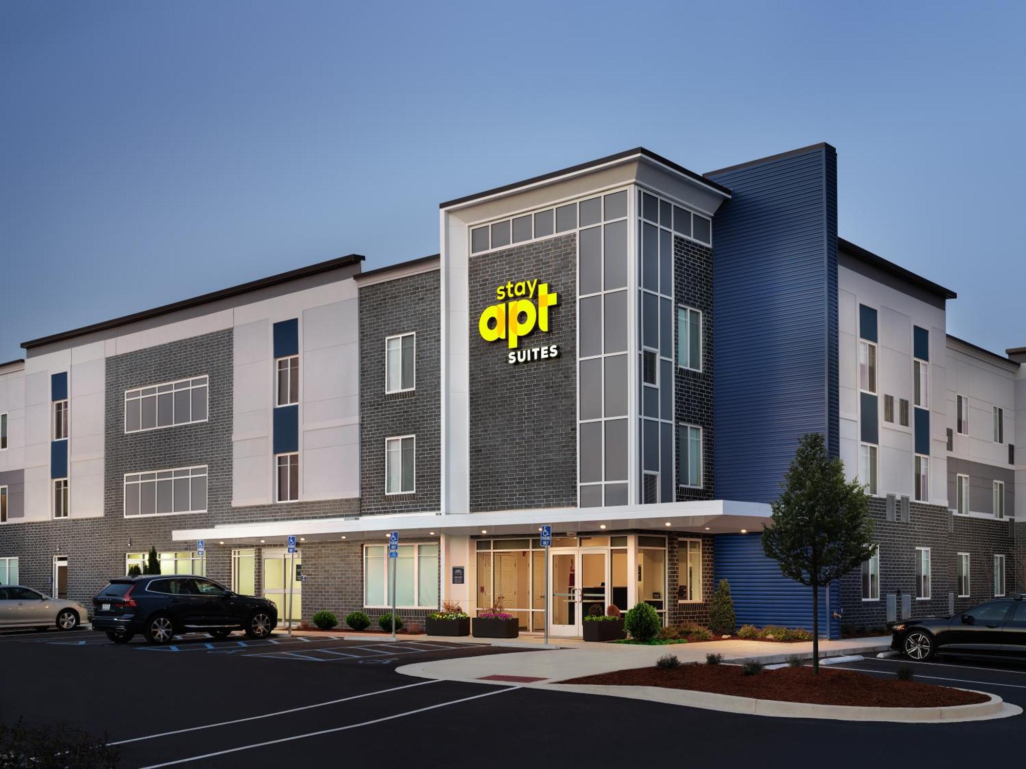 Stayapt Suites Columbus-Fort Benning 외부 사진